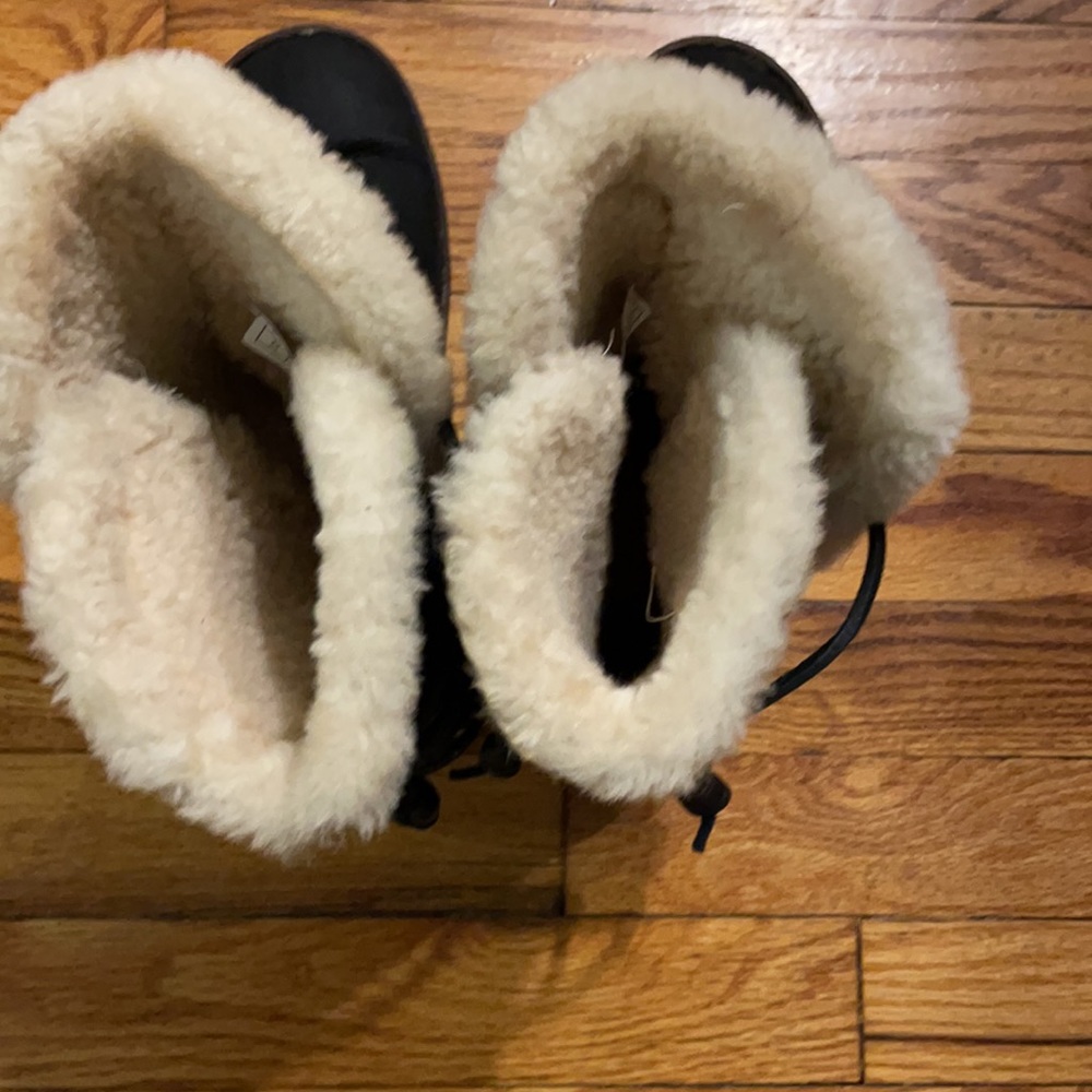Ugg's boots size 9 - Picture 4 of 6